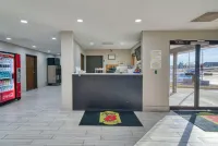 Super 8 by Wyndham Hot Springs - Pet friendly