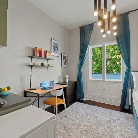 Motz19 Studios Berlin- Schöneberg Kitchenette & Digital Access Отели рядом с достопримечательностью «Культурный центр «Адмиралспаласт»»