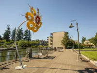 Lakeshore Inn Hotels in Lake Oswego