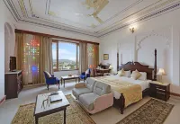 Raj Kuber - A Boutique Lake View Hotel