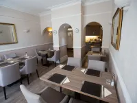 The Corner House Hotel Hotels in Horley
