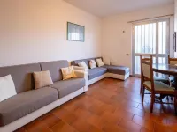 Claudia Flat - near the beach & parking Hotels in Massa