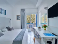 Hari Club Beach Resort Hotels in Aghir