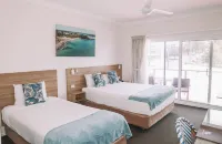 Yamba Beach Motel - Parvekkeita