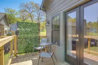 Walkable North Georgia Hideaway! Modern Suite - Boutique
