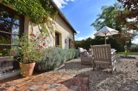 Holiday Home in le Chatelet with Pool - Boutique