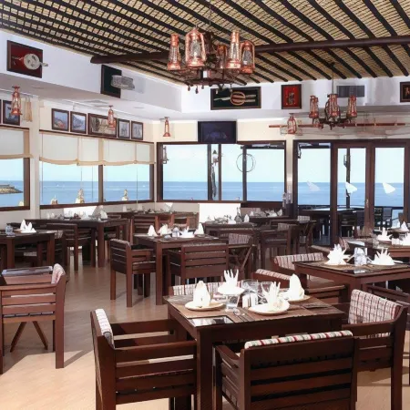 Al Muntazah Plaza Hotel