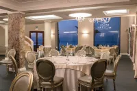 Marina Holiday & Spa