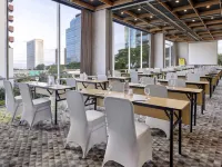 Ibis Styles Jakarta Simatupang Hotels near Shisha Cafe