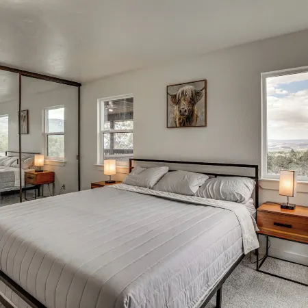 On-site Creek + Views: Grand Mesa Getaway!