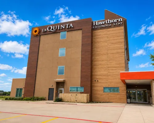 La Quinta Inn and Suites by Wyndham Corpus Christi I-37 NW Hotels in Nueces County