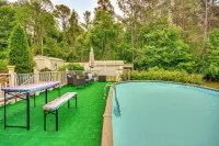 Hot Tub, Home Gym, Decks! Retreat 9 Mi to Mt Airy - 3-Star