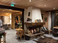 Café-Hôtel le Morillon, Domaine du Grand Massif-Samoëns Hotels in Morillon