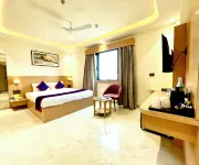 Zip by Spree Hotels R Group - Near Coaching Hub & Oxy Park