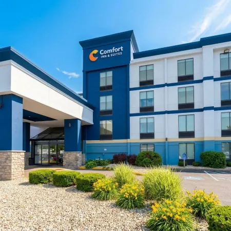 Comfort Inn & Suites Danbury-Bethel