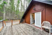Group Escape w/ Hot Tub, 18 Mi to Bavarian Village - Homestays
