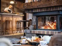 Café-Hôtel le Morillon, Domaine du Grand Massif-Samoëns Hotels in Morillon