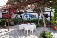 Room-Studio in Polis - Just 800 m from t - navetta aeroportuale