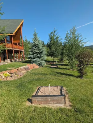 Private getaway near Bear Lake, ATV hike, cave tours, and kayaking, game room. - Chalets