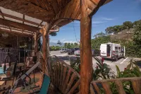 Hotel Casa Antigua - parking