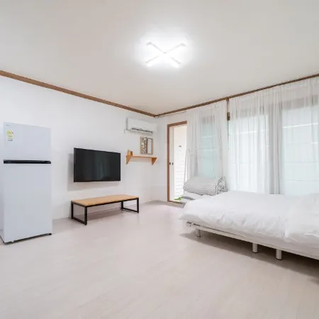 Geoje Island Casablanca Pension