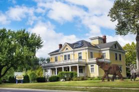 Ringling House Bed & Breakfast