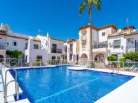 Holiday Home in Nerja with Sea Views & Pool - Bungalows
