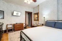 Historic Hewitt Onion Tower Apt 2 Studio in Central Marquette with Sauna Access - 4-Star
