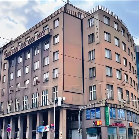 Hotel Legie Отели рядом с достопримечательностью «Государственная пражская Опера»