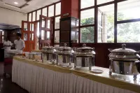 假日山谷自然度假村 - 早餐