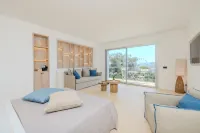 Antares Rooms and Suites - Mountain view