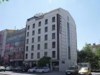 La Casa Hotel - 2-Star