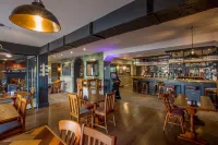 The Howard Arms - Bar