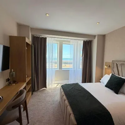 Emerald Tide Hotel - Blackpool Hotel berhampiran Pantai Blackpool Pleasure