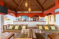 Occidental Boa Vista Beach - bars