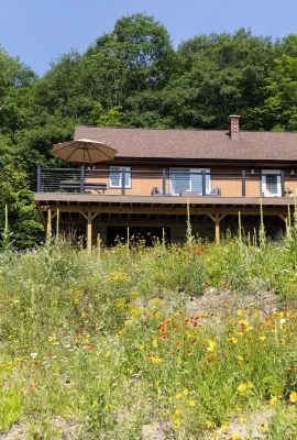 Private, Mountain Views, Close to Horse Show Grounds, Lake Placid and Hiking - Wifi