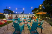 Sleeps 12 Game Room Theatre Tiki Bar Pool - balcón