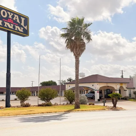 Royal Inn Pearsall