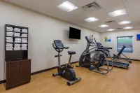 Comfort Inn & Suites - Bãi đậu xe