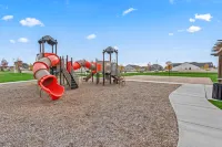 Spacious 6BR Sleeps 22 with Playground, Basketball -  case vacanza in affitto