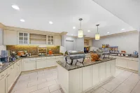 Homewood Suites by Hilton Laredo at Mall del Norte - Hot Tub
