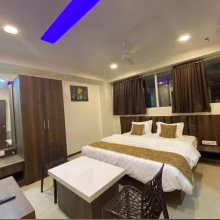 Hotel Rose Palace