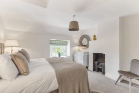 The Nook with Woodfired Hot Tub