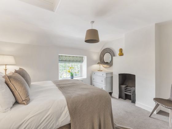 The Nook with Woodfired Hot Tub