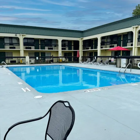 Red Carpet Inn Kinston