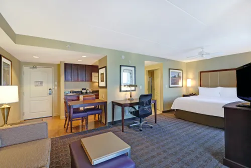 Homewood Suites by Hilton Cambridge-Waterloo, Ontario - Gym