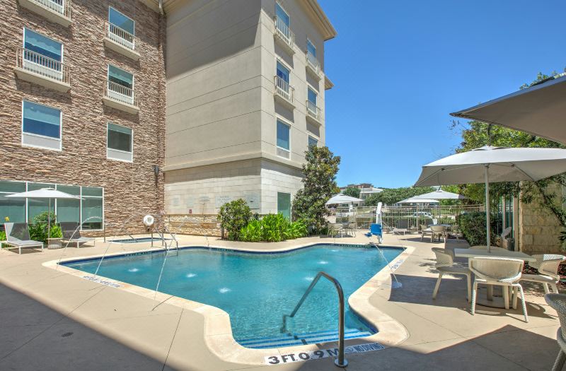 Hilton Garden Inn Dallas/Arlington photo 2