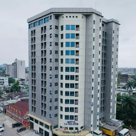 Hotel la Falaise Bonapriso