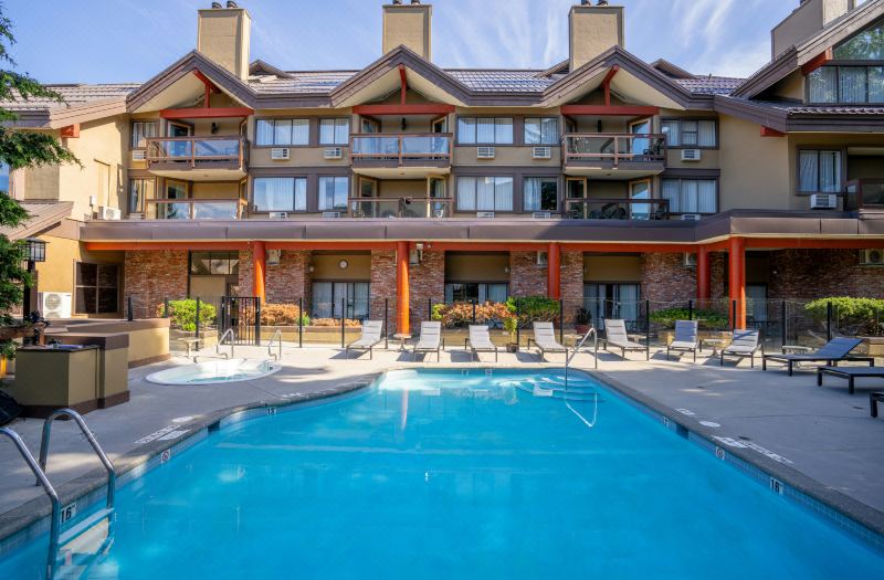 Whistler Village Inn & Suites photo 2