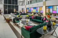 DoubleTree by Hilton Sarasota Bradenton Airport - Boutique